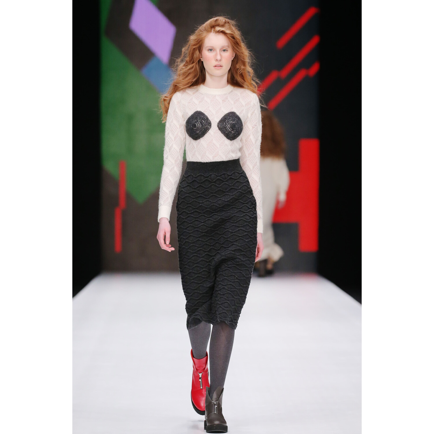 Фото KSENIASERAYA Fall 2018 Ready-to-Wear , Ксения Серая осень зима 2018 , Fashion show , неделя моды в Москве , MBFWRussia , Mercedes Benz Fashion Week , Mainstyles , Mainstyle